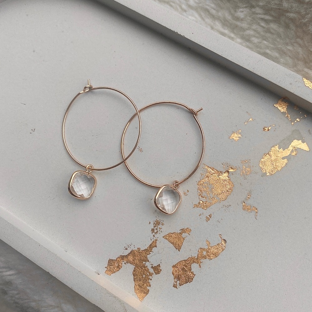 ✨White Crystal Hoop Earring